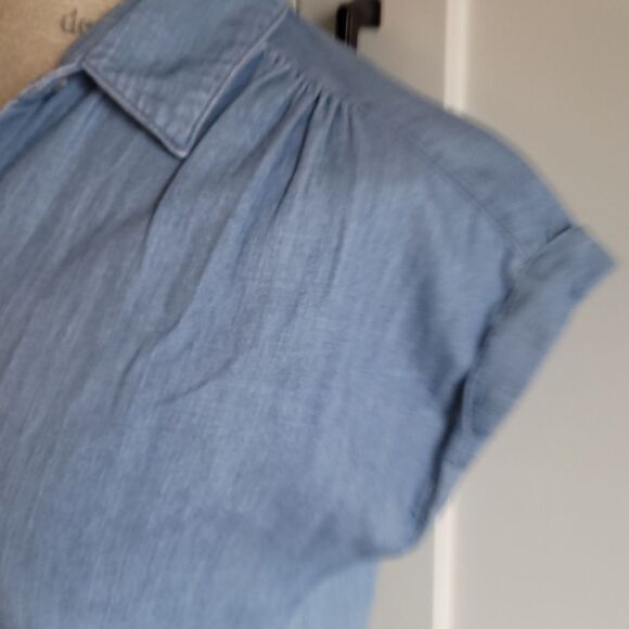 Old Navy Denim Shirt Dress - Picture 3 of 10